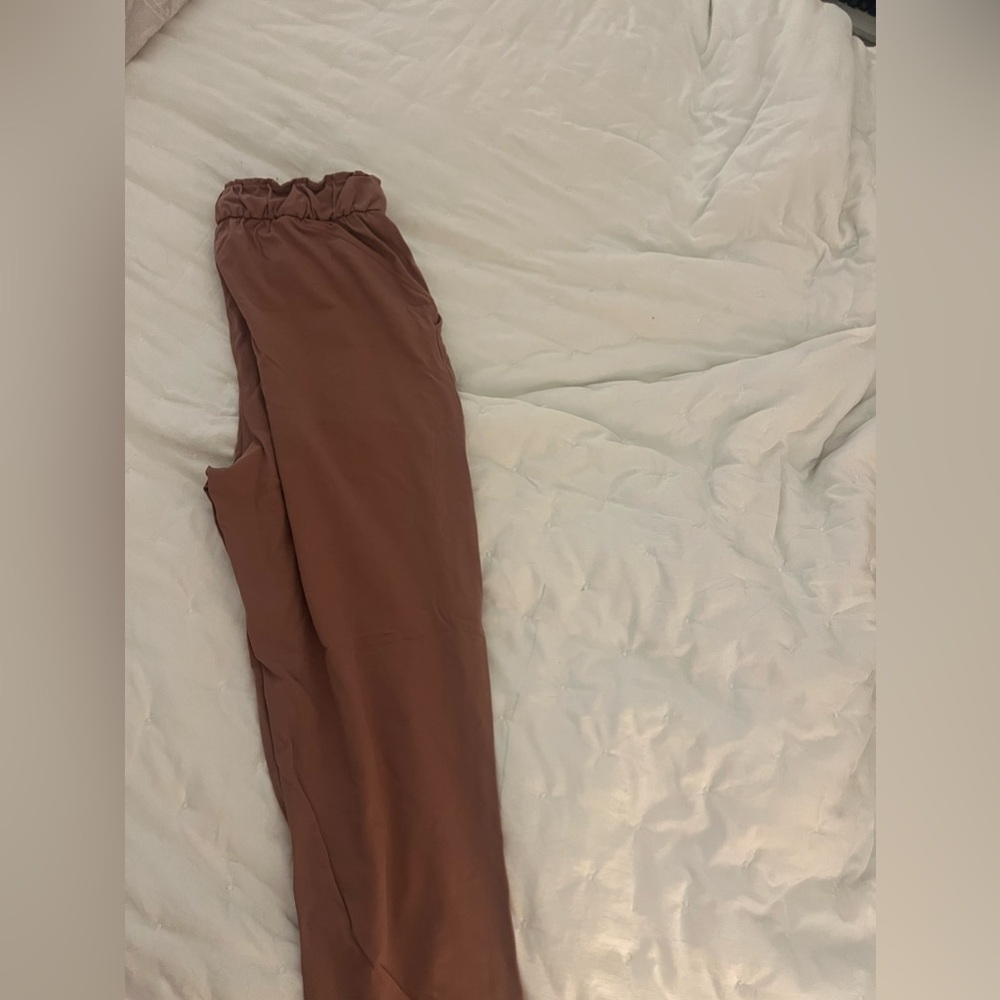 Lululemon Pink Joggers
